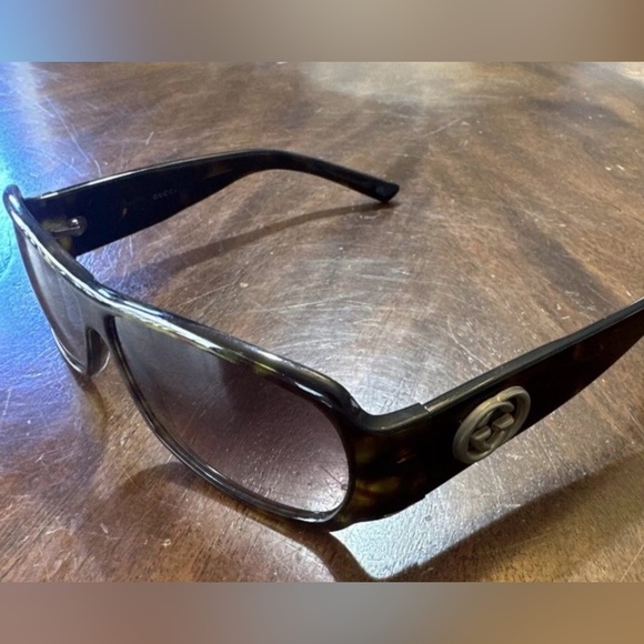 Gucci Other - Gucci Tortoiseshell Sunglasses with Black Accents